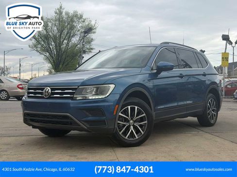 Used 2019 Volkswagen Tiguan SE w/ Panoramic Sunroof Package FWD image 1