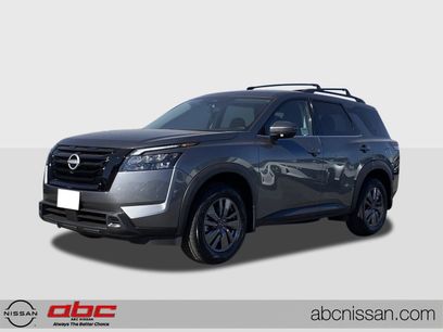 New 2025 Nissan Pathfinder SV w/ Black Appearance Package