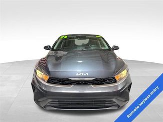 Used 2024 Kia Forte LXS FWD video 2