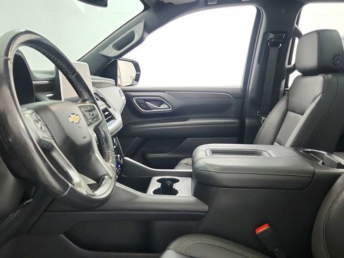 Used 2021 Chevrolet Tahoe LT w/ Rear Media and Nav Package AWD/4WD image 17