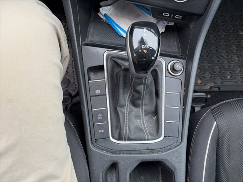 Used 2023 Volkswagen Jetta Sport image 25