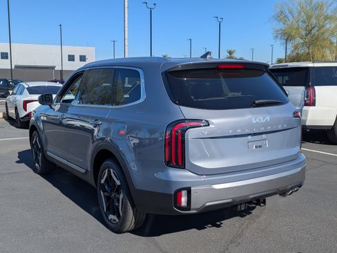New 2025 Kia Telluride EX image 3