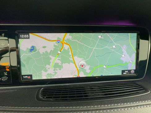 Used 2017 Mercedes-Benz S 550 4MATIC Sedan image 20