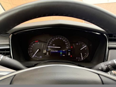 Used 2017 Cadillac XT5 Luxury w/ Driver Awareness Package FWD image 13