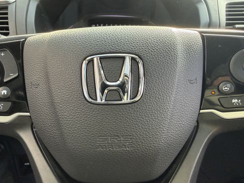Used 2023 Honda Odyssey Elite image 36