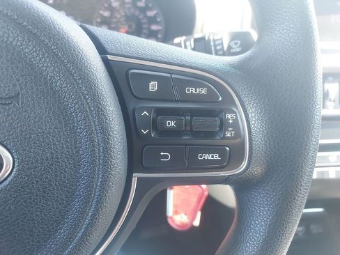 Used 2016 Kia Optima LX FWD image 19