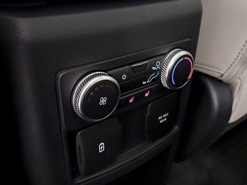 Used 2021 Ford Explorer Limited w/ Hybrid Equipment Group 310A RWD image 12