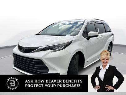 Used 2021 Toyota Sienna LE w/ LE Plus Package