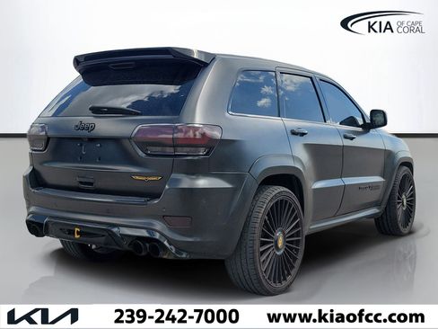 Used 2018 Jeep Grand Cherokee Trackhawk AWD/4WD image 3
