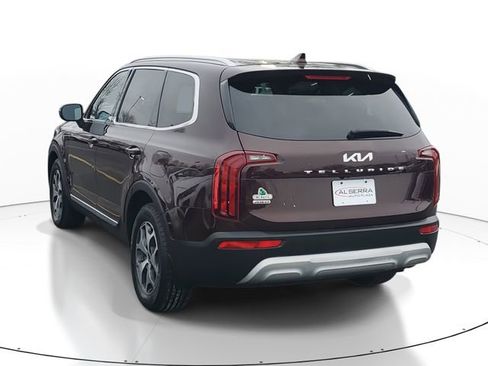 Used 2022 Kia Telluride EX image 3