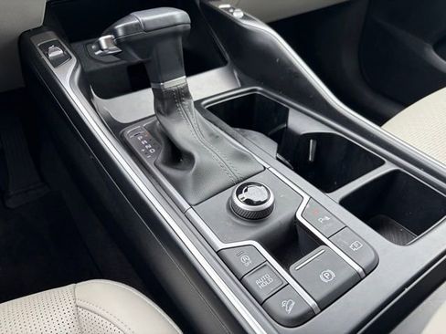 Used 2025 Kia Sorento S image 28