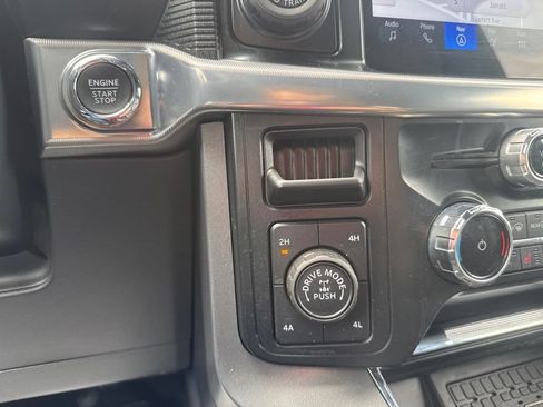 Used 2025 Ford F150 Lariat w/ Equipment Group 502A High AWD/4WD image 19