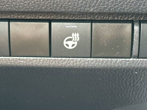 Certified 2025 Toyota RAV4 XLE w/ Convenience Package AWD/4WD image 33