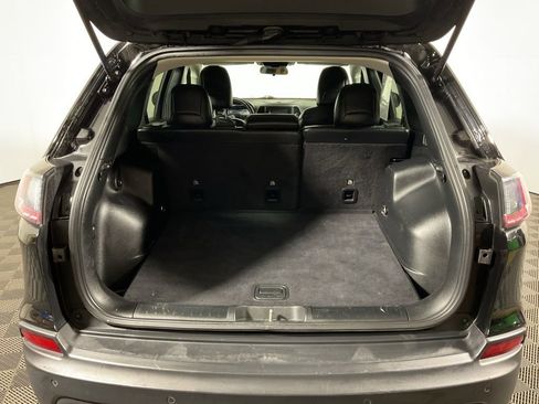 Used 2020 Jeep Cherokee Latitude Plus w/ Cold Weather Group image 13