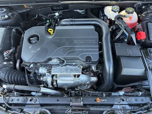 Used 2024 Chevrolet Malibu LT w/ Midnight Edition image 34