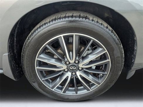 Used 2018 INFINITI QX60 FWD w/ Deluxe Technology Package image 11