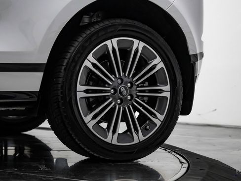 Used 2024 Land Rover Range Rover Evoque Dynamic SE image 87