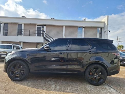 Used 2022 Land Rover Discovery S R-Dynamic image 4