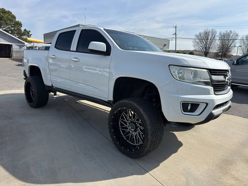 Used 2017 Chevrolet Colorado Z71 image 3