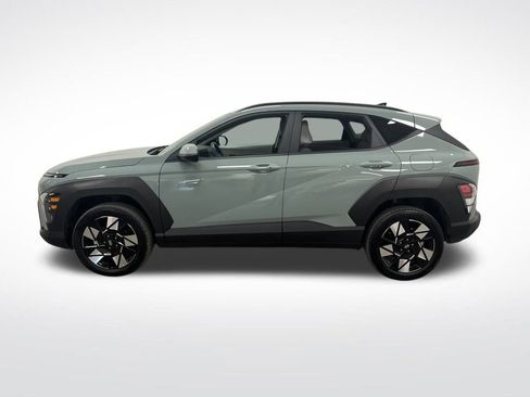 Used 2025 Hyundai Kona SEL image 2