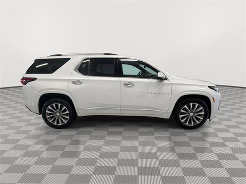 Certified 2022 Chevrolet Traverse Premier image 12