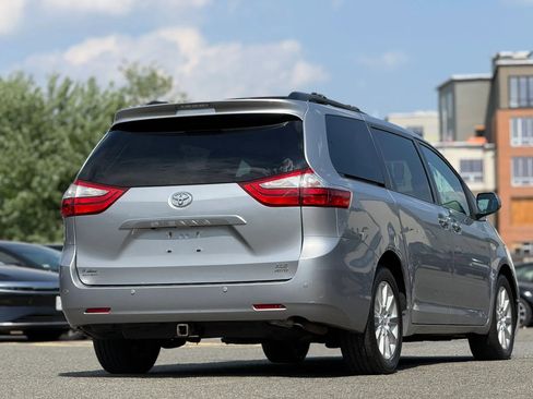 Used 2015 Toyota Sienna XLE w/ XLE Navigation Package AWD/4WD image 5