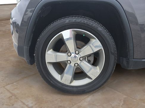 Used 2015 Jeep Grand Cherokee Limited w/ Trailer Tow Group IV AWD/4WD image 29