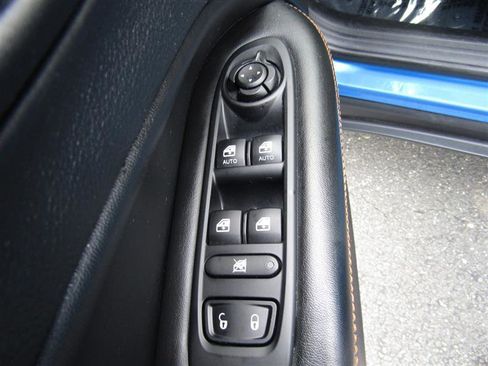 Used 2018 Jeep Compass Limited image 10