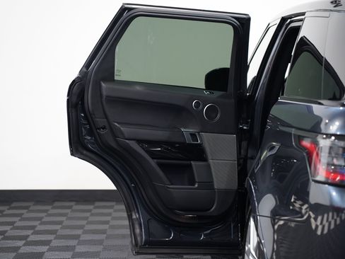 Used 2018 Land Rover Range Rover Sport SVR image 27