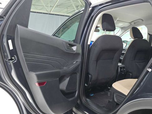 Used 2022 Ford Escape SE w/ Convenience Package FWD image 14
