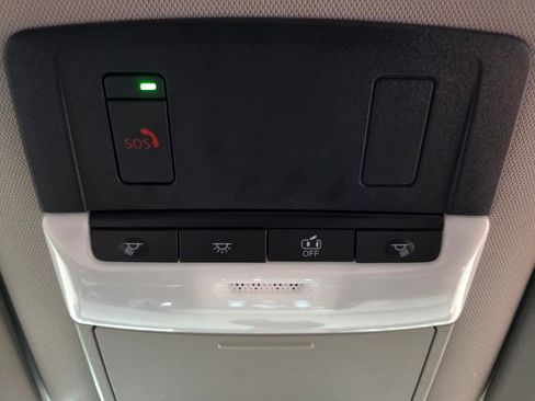 Used 2023 Nissan Pathfinder SL AWD/4WD image 26