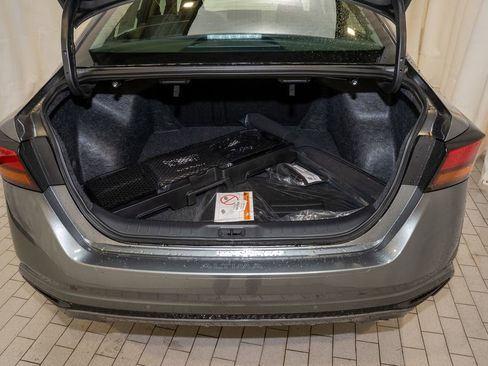 New 2025 Nissan Altima 2.5 SL image 6