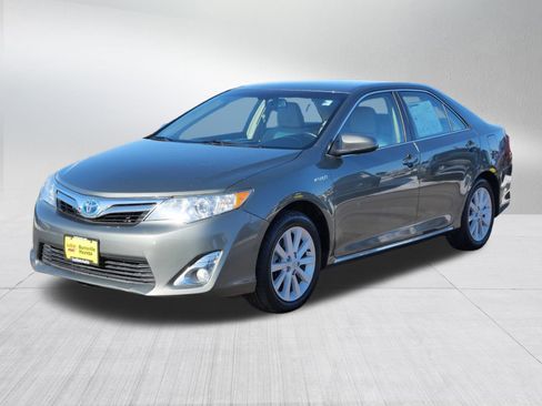Used 2012 Toyota Camry XLE image 3