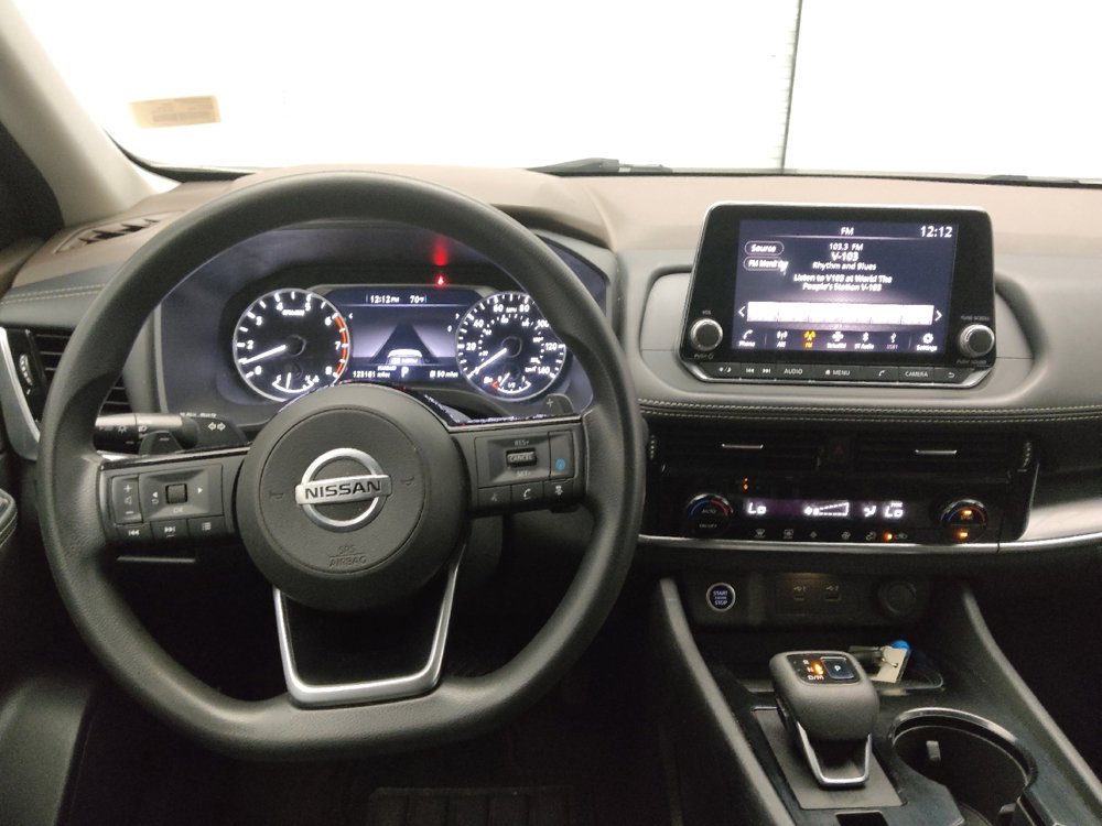 Used 2021 Nissan Rogue SV FWD image 22