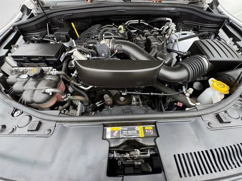 Certified 2024 Dodge Durango GT image 40