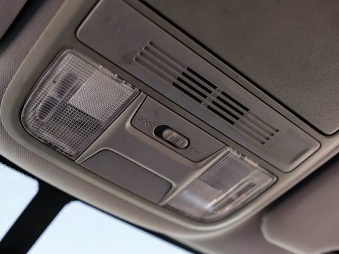Used 2019 Honda CR-V LX image 27