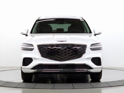 Used 2026 Genesis GV70 2.5T Select image 2