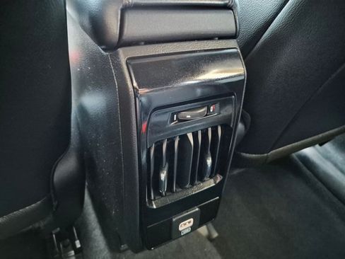 Used 2025 Jeep Compass Latitude AWD/4WD image 19