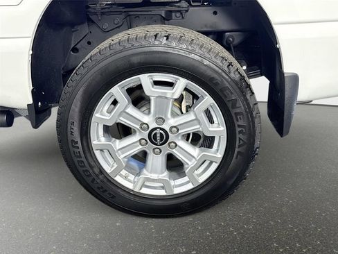 Certified 2024 Nissan Titan SV w/ SV Convenience Package AWD/4WD image 30