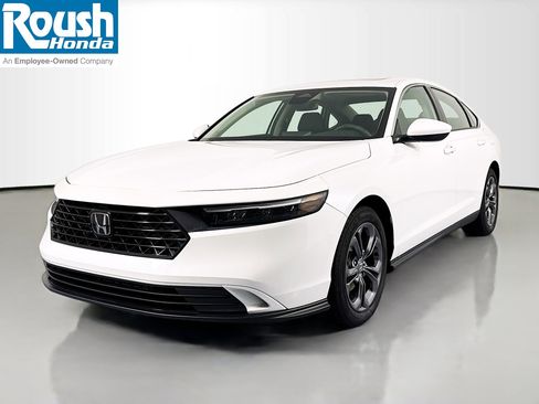 Certified 2023 Honda Accord EX image 1