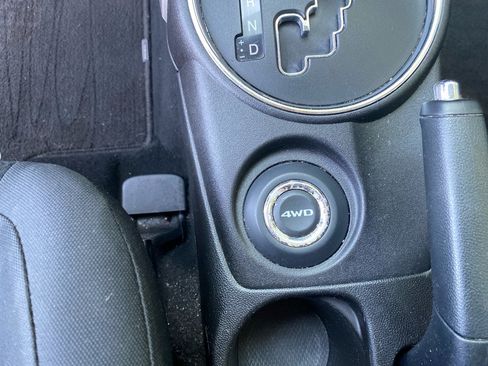 Used 2013 Mitsubishi Outlander Sport ES AWD/4WD image 14