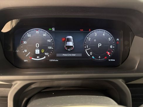 Used 2024 Land Rover Defender 110 S image 15