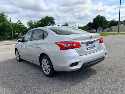 Used 2017 Nissan Sentra SV FWD image 5