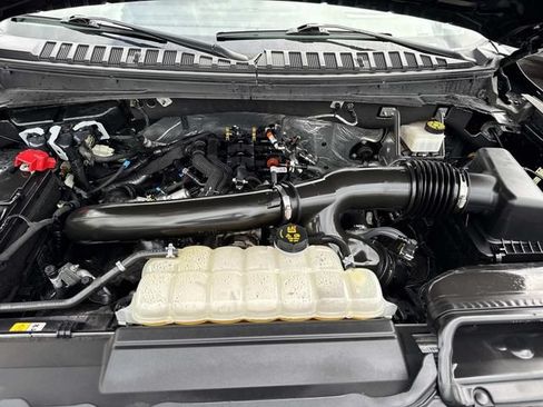 Certified 2024 Lincoln Navigator Reserve AWD/4WD image 10
