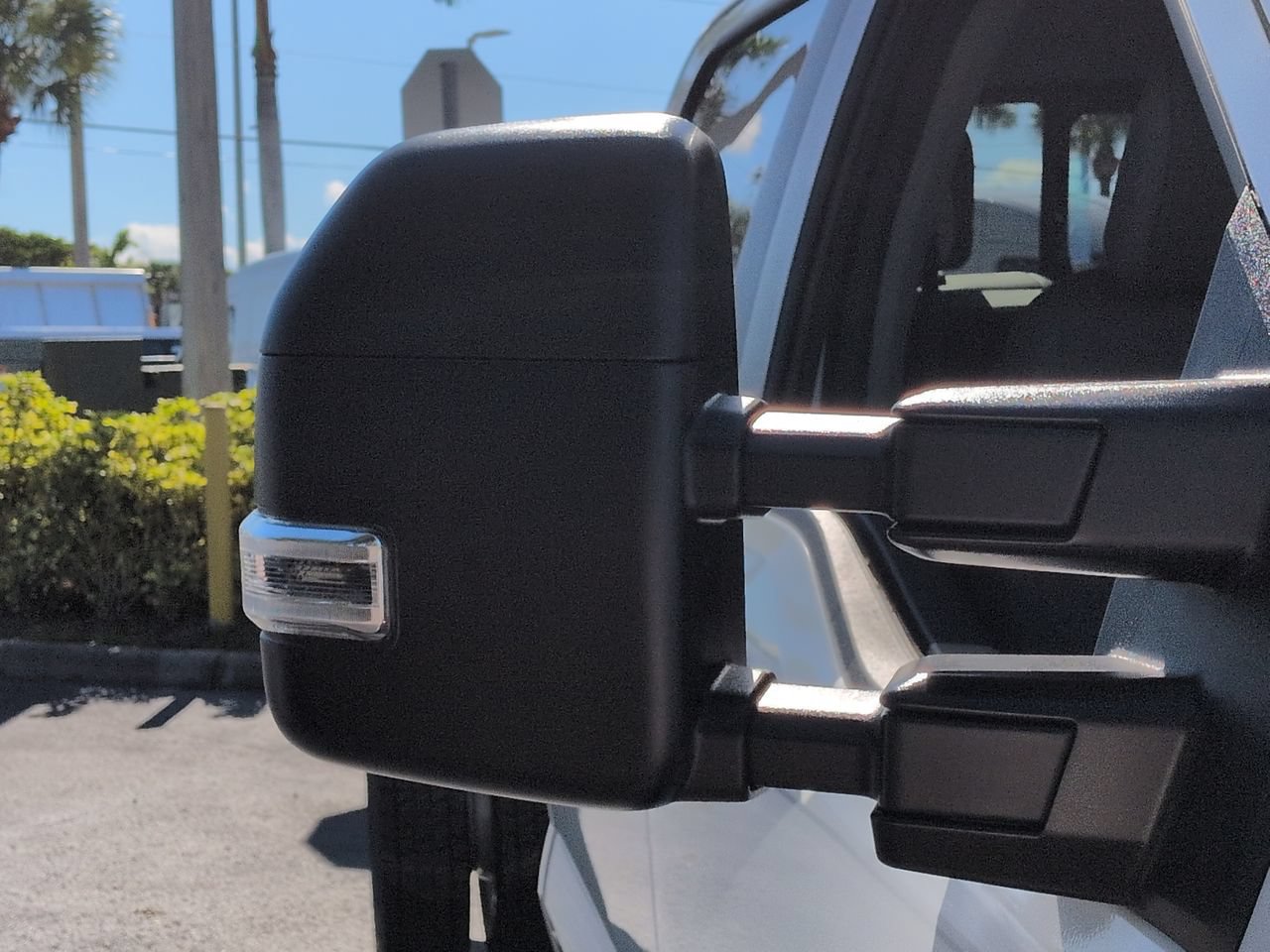 New 2027 Ford F550 4x4 Crew Cab image 12