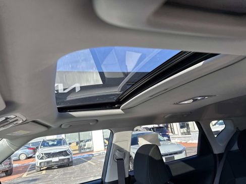 Used 2023 Kia Soul EX image 22