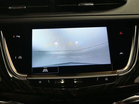 Used 2023 Cadillac XT6 Premium Luxury image 19