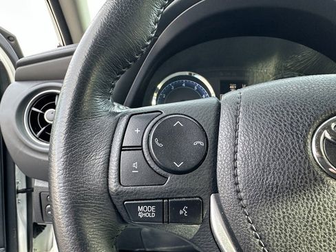 Used 2019 Toyota Corolla L image 13