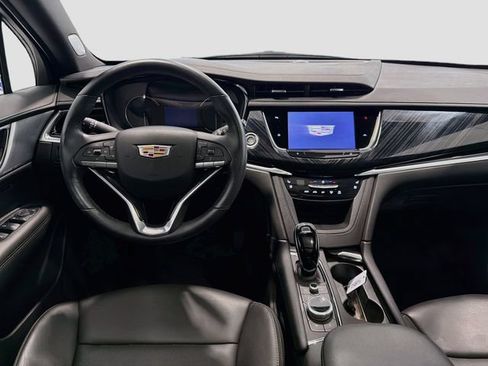 Used 2024 Cadillac XT6 Premium Luxury w/ LPO, Floor Liner Package AWD/4WD image 22
