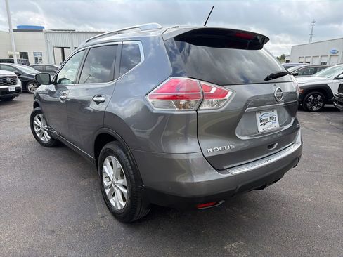 Used 2015 Nissan Rogue SV w/ SV Premium Package image 3
